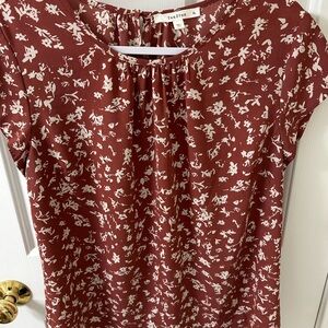 Women's Floral Top - burnt orange
